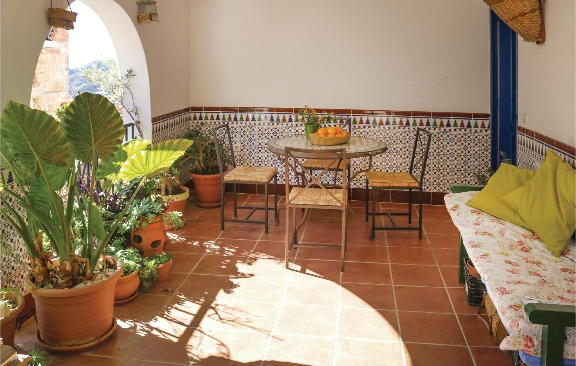 Nice Home In Canillas De Albaida With Wifi Eksteriør bilde