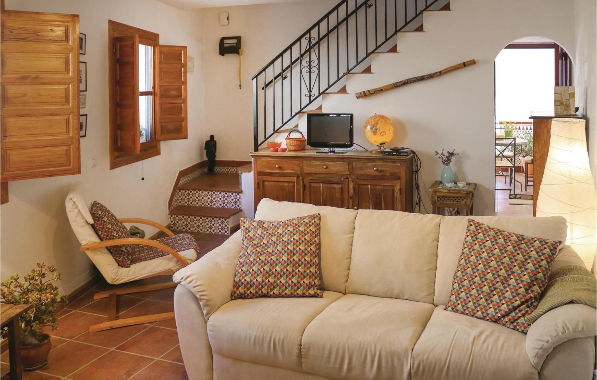 Nice Home In Canillas De Albaida With Wifi Eksteriør bilde