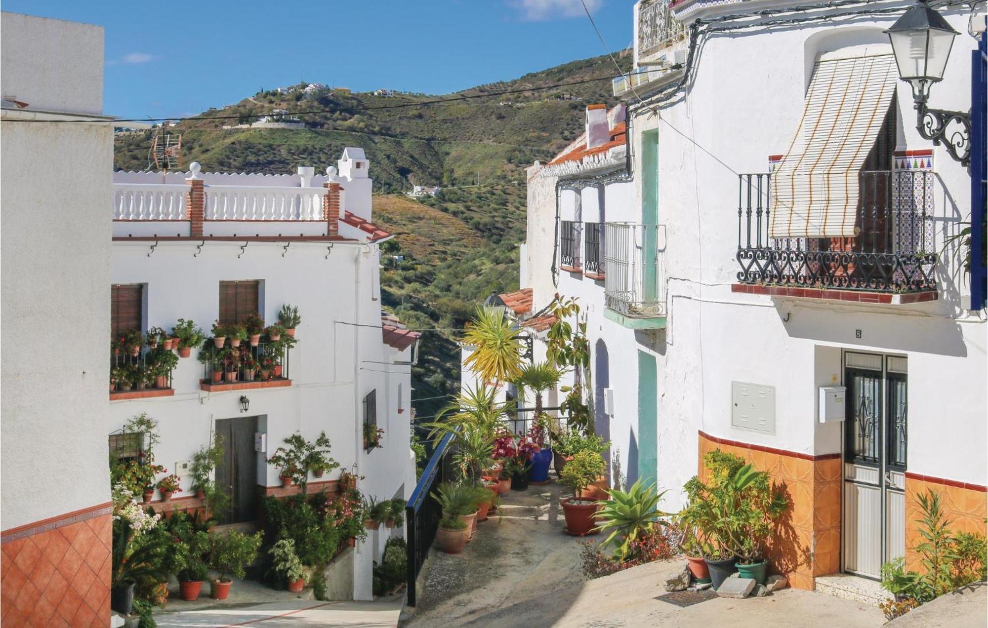 Nice Home In Canillas De Albaida With Wifi Eksteriør bilde
